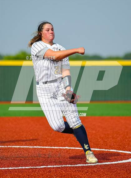 Thumbnail 3 in Lake Creek vs Pflugerville (UIL 5A Reg III Quarterfinal) photogallery.