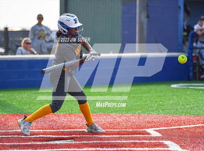 Thumbnail 1 in Lake Creek vs Pflugerville (UIL 5A Reg III Quarterfinal) photogallery.