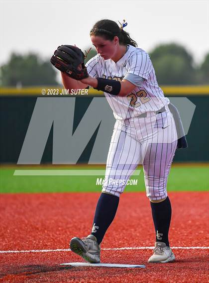 Thumbnail 2 in Lake Creek vs Pflugerville (UIL 5A Reg III Quarterfinal) photogallery.