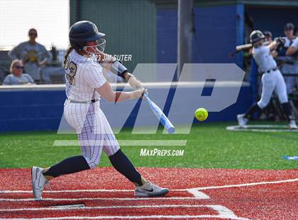 Thumbnail 3 in Lake Creek vs Pflugerville (UIL 5A Reg III Quarterfinal) photogallery.