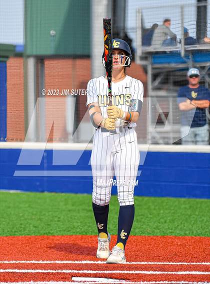 Thumbnail 3 in Lake Creek vs Pflugerville (UIL 5A Reg III Quarterfinal) photogallery.
