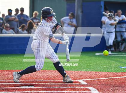 Thumbnail 3 in Lake Creek vs Pflugerville (UIL 5A Reg III Quarterfinal) photogallery.