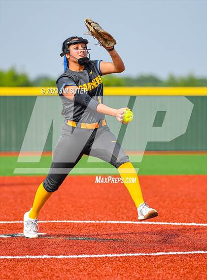 Thumbnail 3 in Lake Creek vs Pflugerville (UIL 5A Reg III Quarterfinal) photogallery.