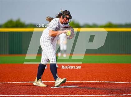 Thumbnail 2 in Lake Creek vs Pflugerville (UIL 5A Reg III Quarterfinal) photogallery.