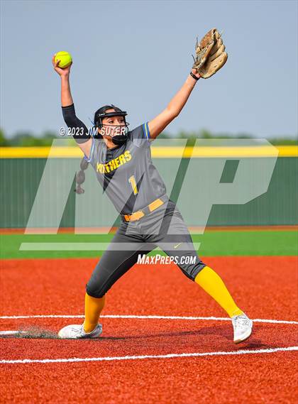 Thumbnail 2 in Lake Creek vs Pflugerville (UIL 5A Reg III Quarterfinal) photogallery.