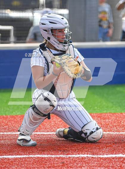 Thumbnail 3 in Lake Creek vs Pflugerville (UIL 5A Reg III Quarterfinal) photogallery.
