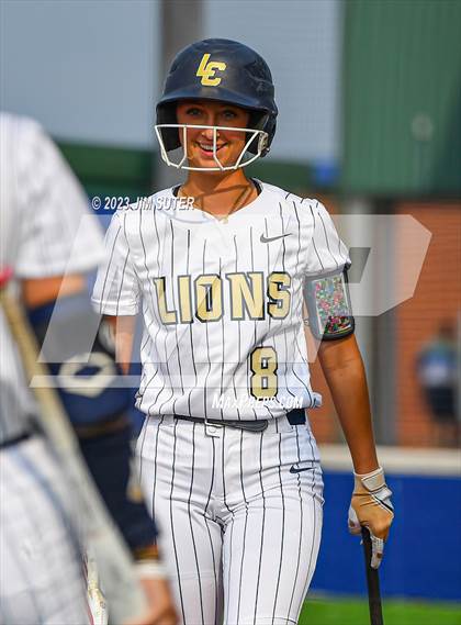 Thumbnail 1 in Lake Creek vs Pflugerville (UIL 5A Reg III Quarterfinal) photogallery.