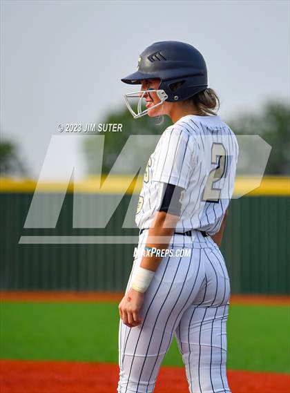 Thumbnail 2 in Lake Creek vs Pflugerville (UIL 5A Reg III Quarterfinal) photogallery.