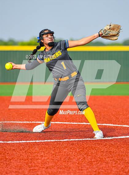 Thumbnail 2 in Lake Creek vs Pflugerville (UIL 5A Reg III Quarterfinal) photogallery.