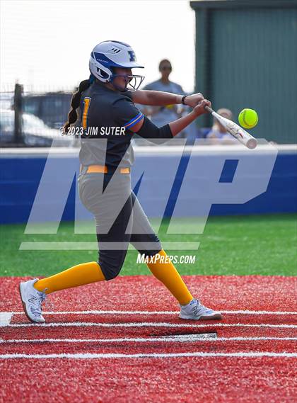 Thumbnail 2 in Lake Creek vs Pflugerville (UIL 5A Reg III Quarterfinal) photogallery.