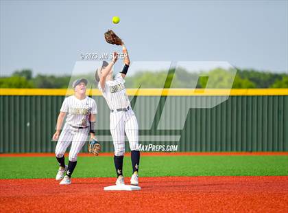 Thumbnail 2 in Lake Creek vs Pflugerville (UIL 5A Reg III Quarterfinal) photogallery.