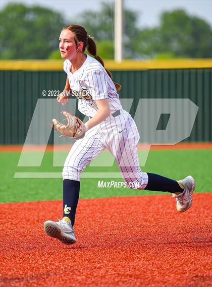 Thumbnail 2 in Lake Creek vs Pflugerville (UIL 5A Reg III Quarterfinal) photogallery.