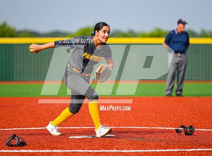 Thumbnail 2 in Lake Creek vs Pflugerville (UIL 5A Reg III Quarterfinal) photogallery.