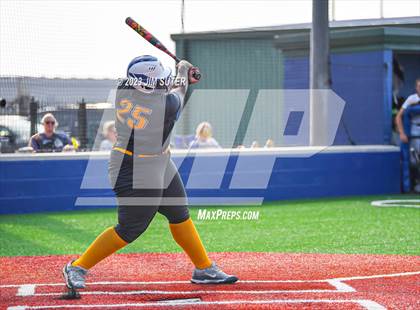 Thumbnail 1 in Lake Creek vs Pflugerville (UIL 5A Reg III Quarterfinal) photogallery.