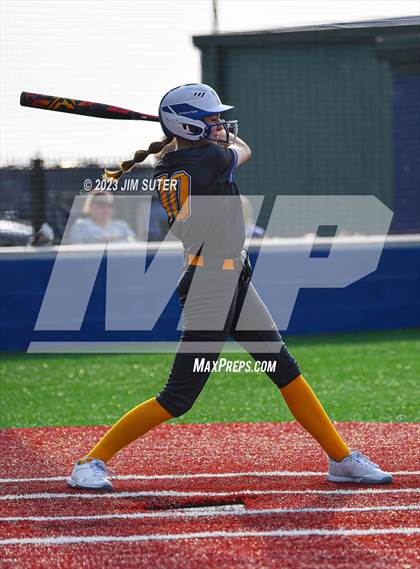 Thumbnail 2 in Lake Creek vs Pflugerville (UIL 5A Reg III Quarterfinal) photogallery.