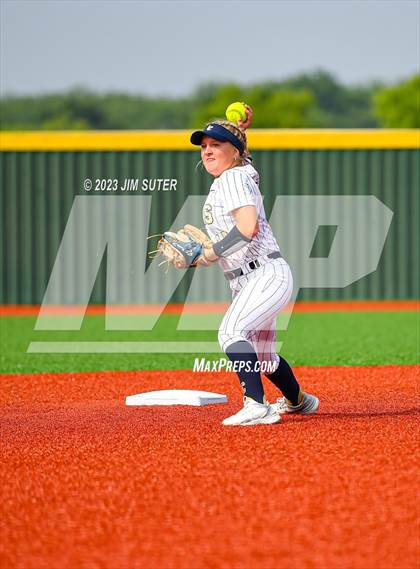 Thumbnail 2 in Lake Creek vs Pflugerville (UIL 5A Reg III Quarterfinal) photogallery.