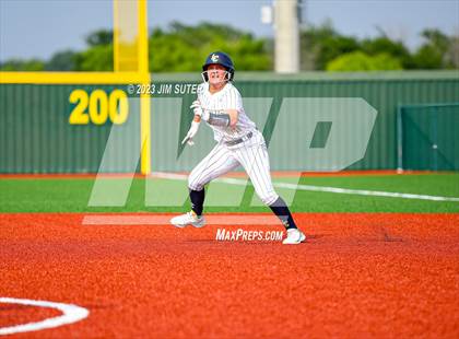 Thumbnail 3 in Lake Creek vs Pflugerville (UIL 5A Reg III Quarterfinal) photogallery.