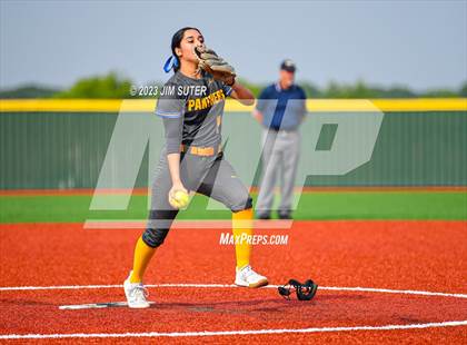Thumbnail 2 in Lake Creek vs Pflugerville (UIL 5A Reg III Quarterfinal) photogallery.