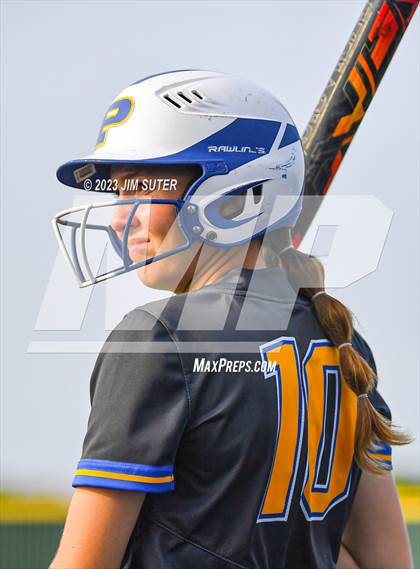 Thumbnail 2 in Lake Creek vs Pflugerville (UIL 5A Reg III Quarterfinal) photogallery.