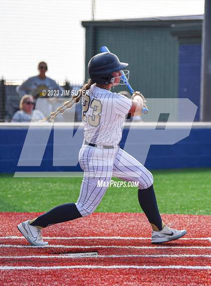 Thumbnail 2 in Lake Creek vs Pflugerville (UIL 5A Reg III Quarterfinal) photogallery.
