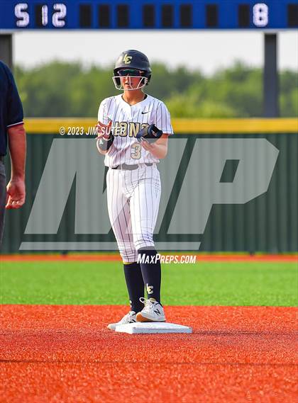 Thumbnail 3 in Lake Creek vs Pflugerville (UIL 5A Reg III Quarterfinal) photogallery.