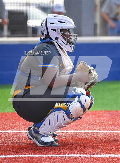 Thumbnail 2 in Lake Creek vs Pflugerville (UIL 5A Reg III Quarterfinal) photogallery.