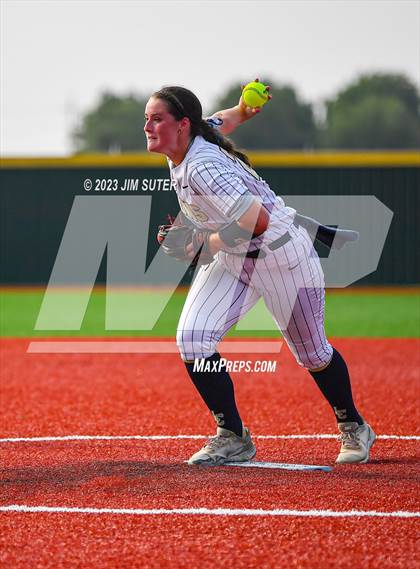 Thumbnail 3 in Lake Creek vs Pflugerville (UIL 5A Reg III Quarterfinal) photogallery.