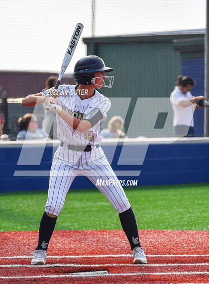Thumbnail 1 in Lake Creek vs Pflugerville (UIL 5A Reg III Quarterfinal) photogallery.