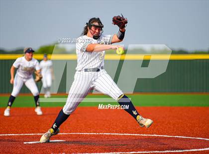 Thumbnail 3 in Lake Creek vs Pflugerville (UIL 5A Reg III Quarterfinal) photogallery.