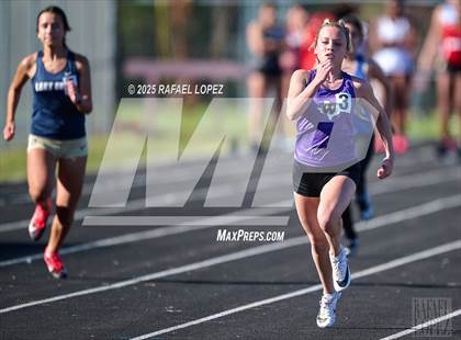Thumbnail 1 in Dog Pound Invitational (100M) photogallery.