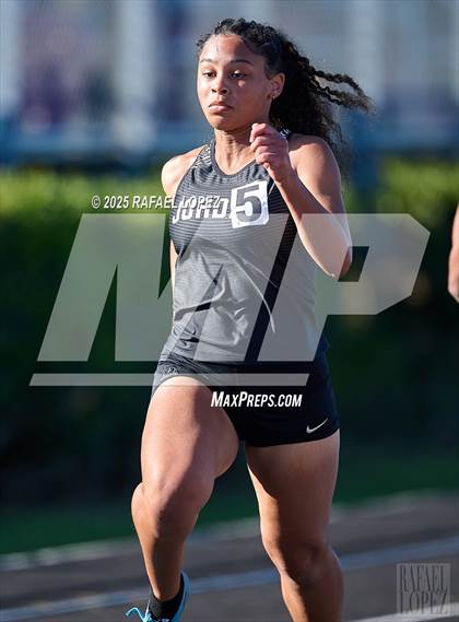 Thumbnail 3 in Dog Pound Invitational (100M) photogallery.