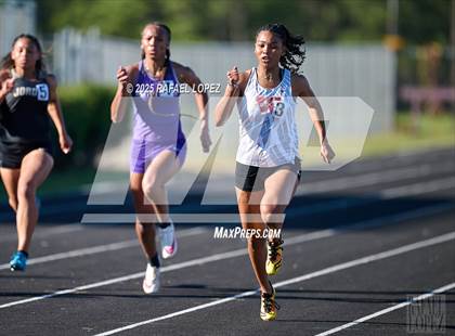 Thumbnail 1 in Dog Pound Invitational (100M) photogallery.