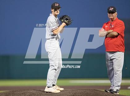 Thumbnail 1 in Round Rock vs. Lake Travis (UIL 6A Region 4 Quarterfinal Game 1) photogallery.
