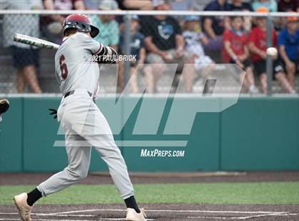 Thumbnail 2 in Round Rock vs. Lake Travis (UIL 6A Region 4 Quarterfinal Game 1) photogallery.