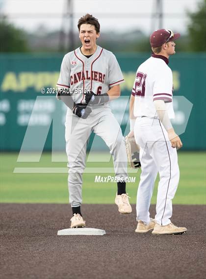 Thumbnail 2 in Round Rock vs. Lake Travis (UIL 6A Region 4 Quarterfinal Game 1) photogallery.