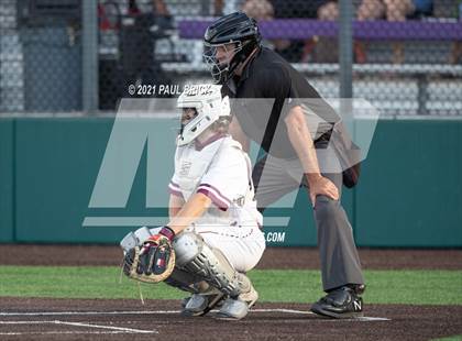 Thumbnail 1 in Round Rock vs. Lake Travis (UIL 6A Region 4 Quarterfinal Game 1) photogallery.