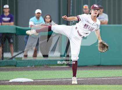 Thumbnail 3 in Round Rock vs. Lake Travis (UIL 6A Region 4 Quarterfinal Game 1) photogallery.