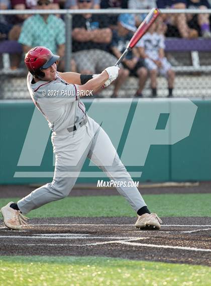Thumbnail 3 in Round Rock vs. Lake Travis (UIL 6A Region 4 Quarterfinal Game 1) photogallery.