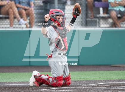 Thumbnail 1 in Round Rock vs. Lake Travis (UIL 6A Region 4 Quarterfinal Game 1) photogallery.