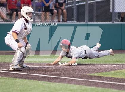 Thumbnail 2 in Round Rock vs. Lake Travis (UIL 6A Region 4 Quarterfinal Game 1) photogallery.