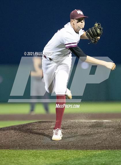 Thumbnail 2 in Round Rock vs. Lake Travis (UIL 6A Region 4 Quarterfinal Game 1) photogallery.