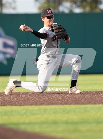 Thumbnail 1 in Round Rock vs. Lake Travis (UIL 6A Region 4 Quarterfinal Game 1) photogallery.