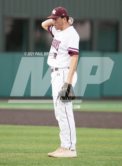 Thumbnail 1 in Round Rock vs. Lake Travis (UIL 6A Region 4 Quarterfinal Game 1) photogallery.