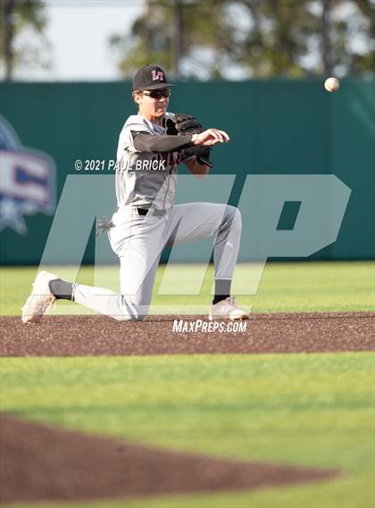 Thumbnail 2 in Round Rock vs. Lake Travis (UIL 6A Region 4 Quarterfinal Game 1) photogallery.