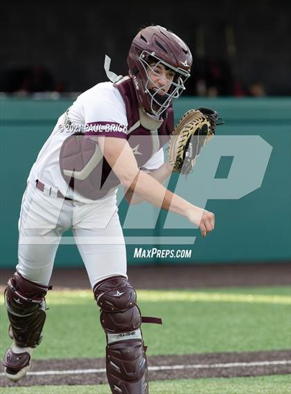 Thumbnail 3 in Round Rock vs. Lake Travis (UIL 6A Region 4 Quarterfinal Game 1) photogallery.
