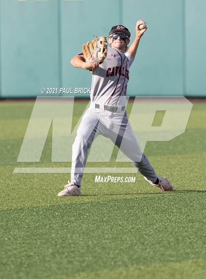 Thumbnail 3 in Round Rock vs. Lake Travis (UIL 6A Region 4 Quarterfinal Game 1) photogallery.