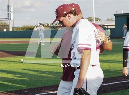 Thumbnail 3 in Round Rock vs. Lake Travis (UIL 6A Region 4 Quarterfinal Game 1) photogallery.