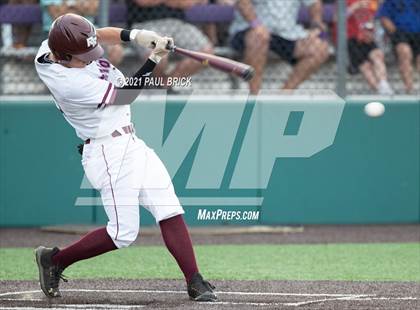 Thumbnail 1 in Round Rock vs. Lake Travis (UIL 6A Region 4 Quarterfinal Game 1) photogallery.