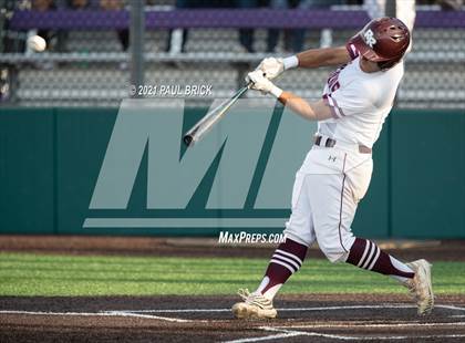Thumbnail 1 in Round Rock vs. Lake Travis (UIL 6A Region 4 Quarterfinal Game 1) photogallery.