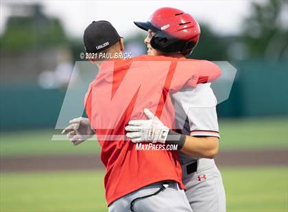Thumbnail 3 in Round Rock vs. Lake Travis (UIL 6A Region 4 Quarterfinal Game 1) photogallery.